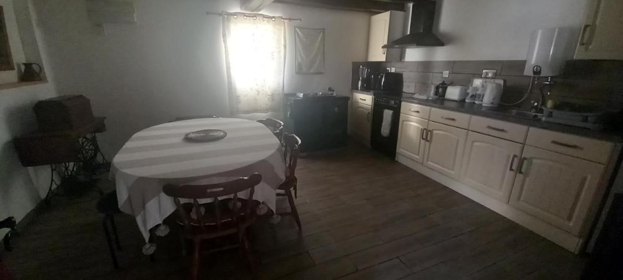 Plumpton Barn Villa แอชฟอร์ด ภายนอก รูปภาพ