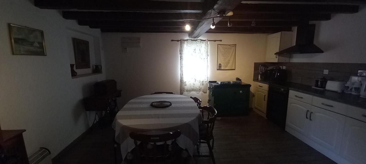 Plumpton Barn Villa แอชฟอร์ด ภายนอก รูปภาพ